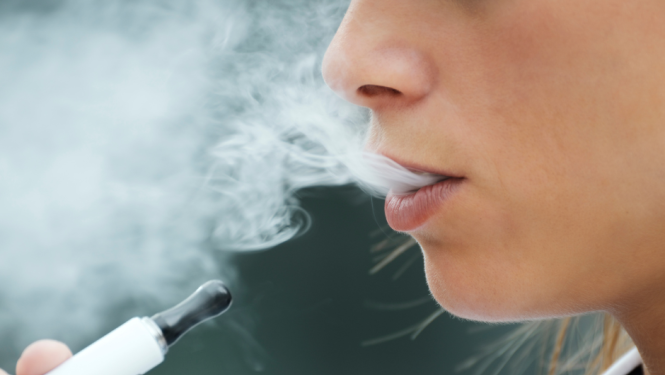 e-cigaretes