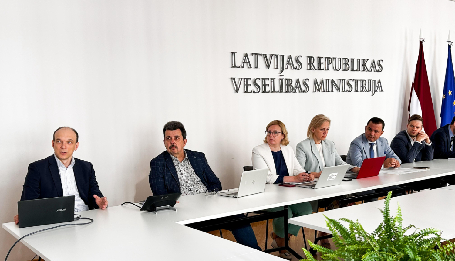 Hosams Abu Meri ar Latvijas Ķirurgu asociāciju pārrunā ķirurģijas attīstības jautājumus