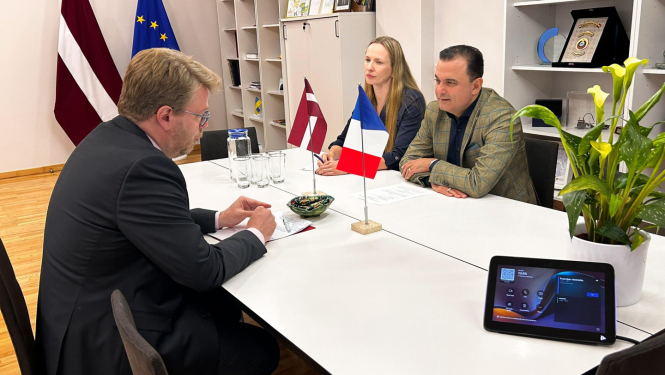 Pārrunā Latvijas un Francijas sadarbību farmācijas jomā