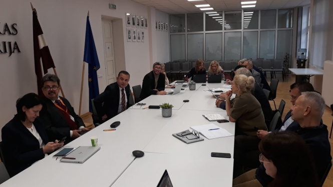 Veselības ministrs Hosams Abu Meri tiekas ar Veselības nozares Stratēģisko padomi