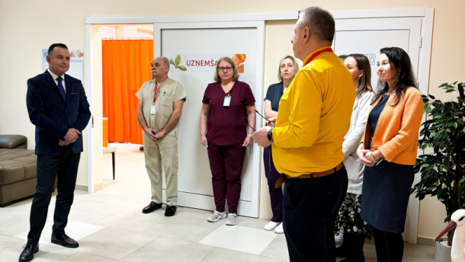 Veselības ministrs apmeklē Ogres slimnīcu