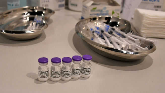 Latvija ziedos Nikaragvai 849 420 Comirnaty vakcīnu devas