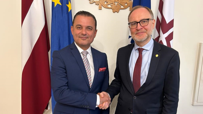 Tikšanās ar aizsardzības ministru