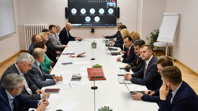 Veselības ministrs Hosams Abu Meri tiekas ar Latvijas Slimnīcu biedrību