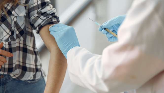 Izbraukuma vakcinācija