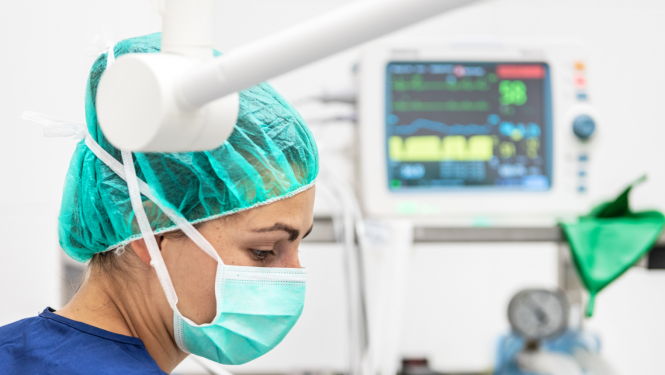 Operācija slimnīcā