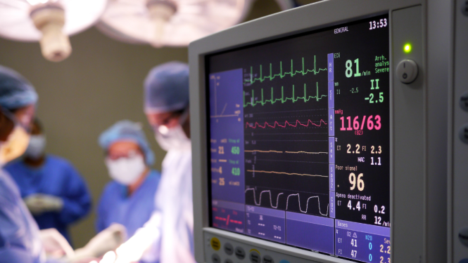 Operācija slimnīcā