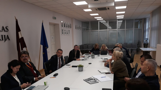 Veselības ministrs Hosams Abu Meri tiekas ar Veselības nozares Stratēģisko padomi