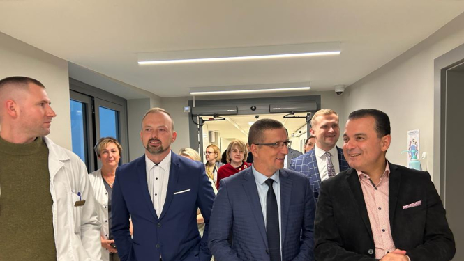 Veselības ministrs darba vizītē apmeklē Jēkabpils Reģionālo slimnīcu