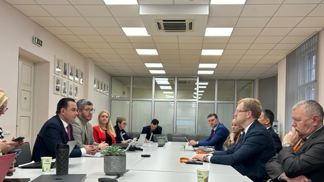 Pārrunā valsts iesaisti Daugavpils Reģionālās slimnīcas darbības nepārtrauktības nodrošināšanā