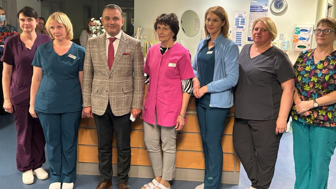 Veselības ministrs apmeklē Kuldīgas slimnīcu