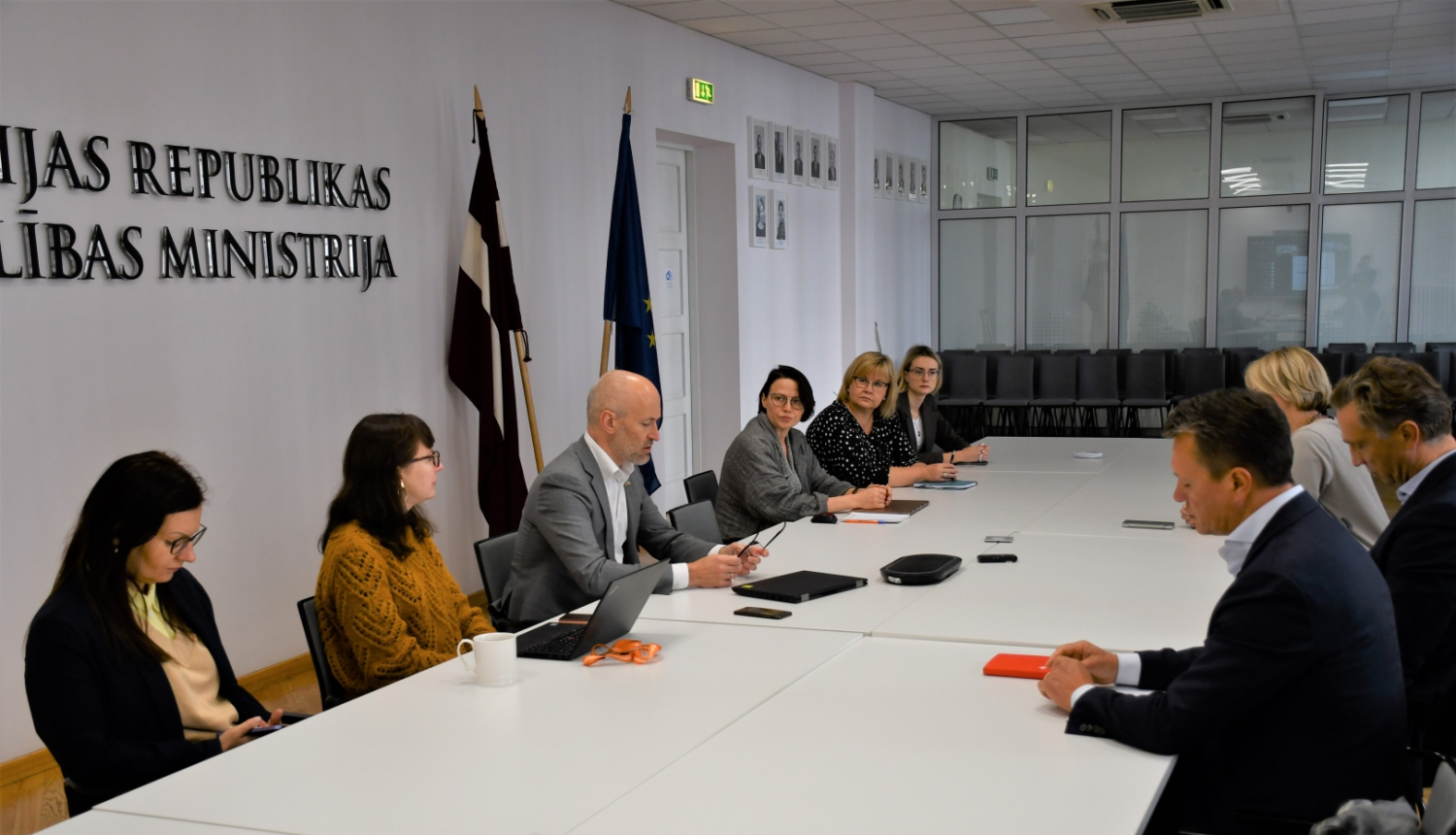 Tikšanās ar nozares profesionālajām organizācijām