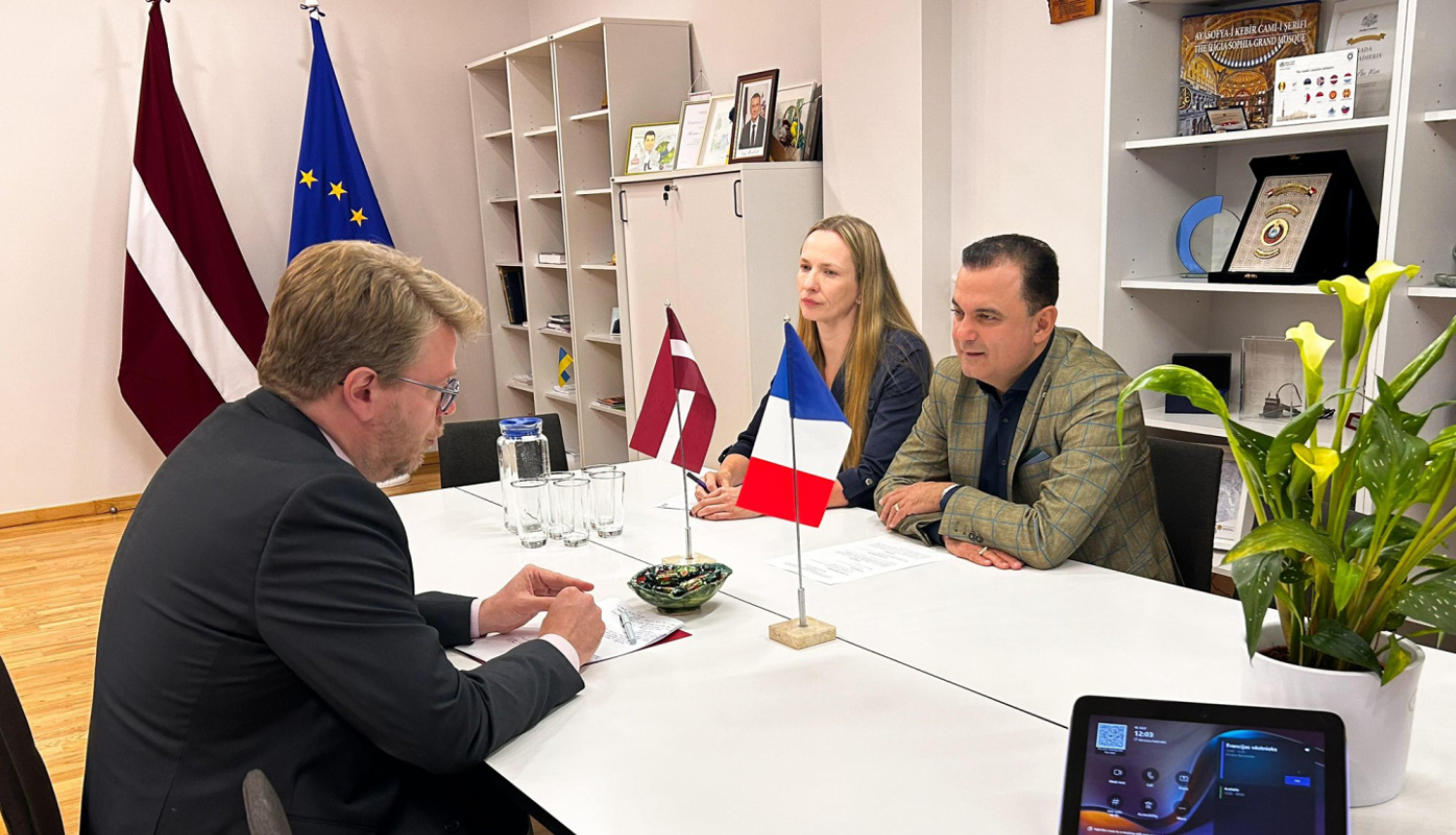 Pārrunā Latvijas un Francijas sadarbību farmācijas jomā