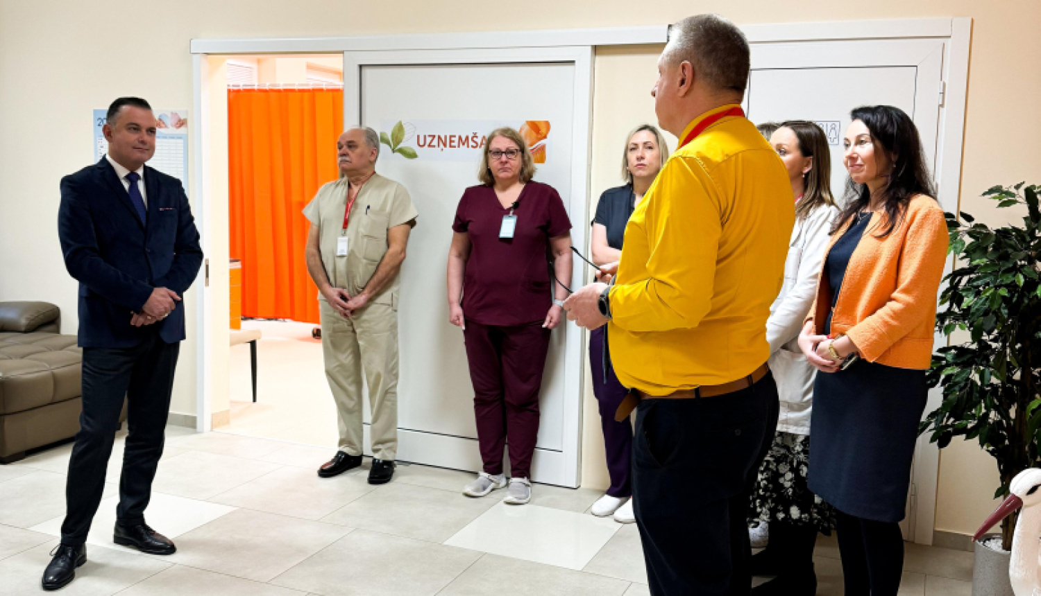 Veselības ministrs apmeklē Ogres slimnīcu