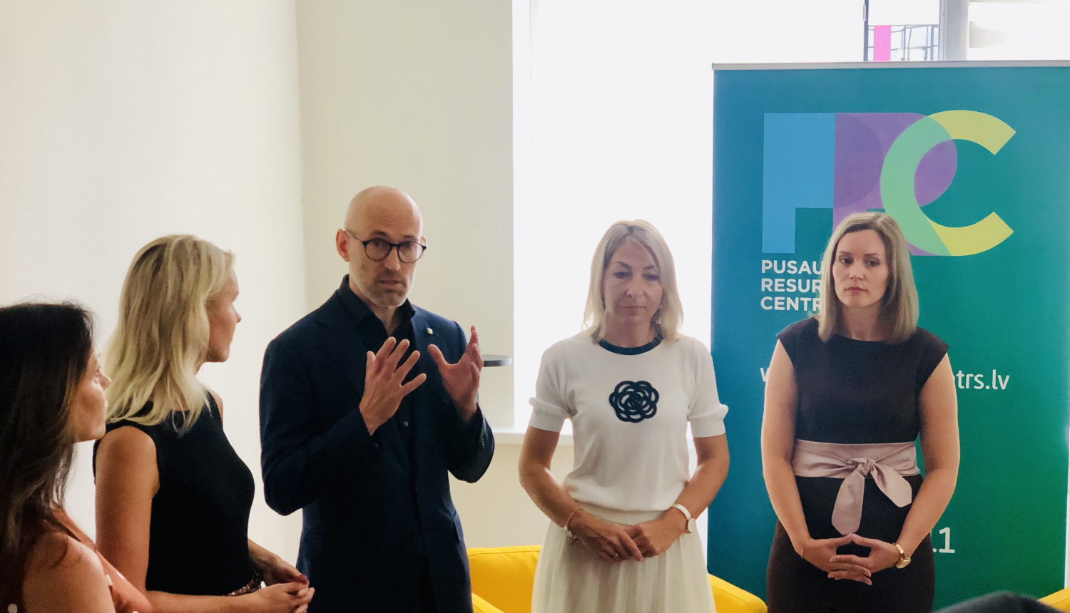 Pusaudžu resursu centra atklāšana