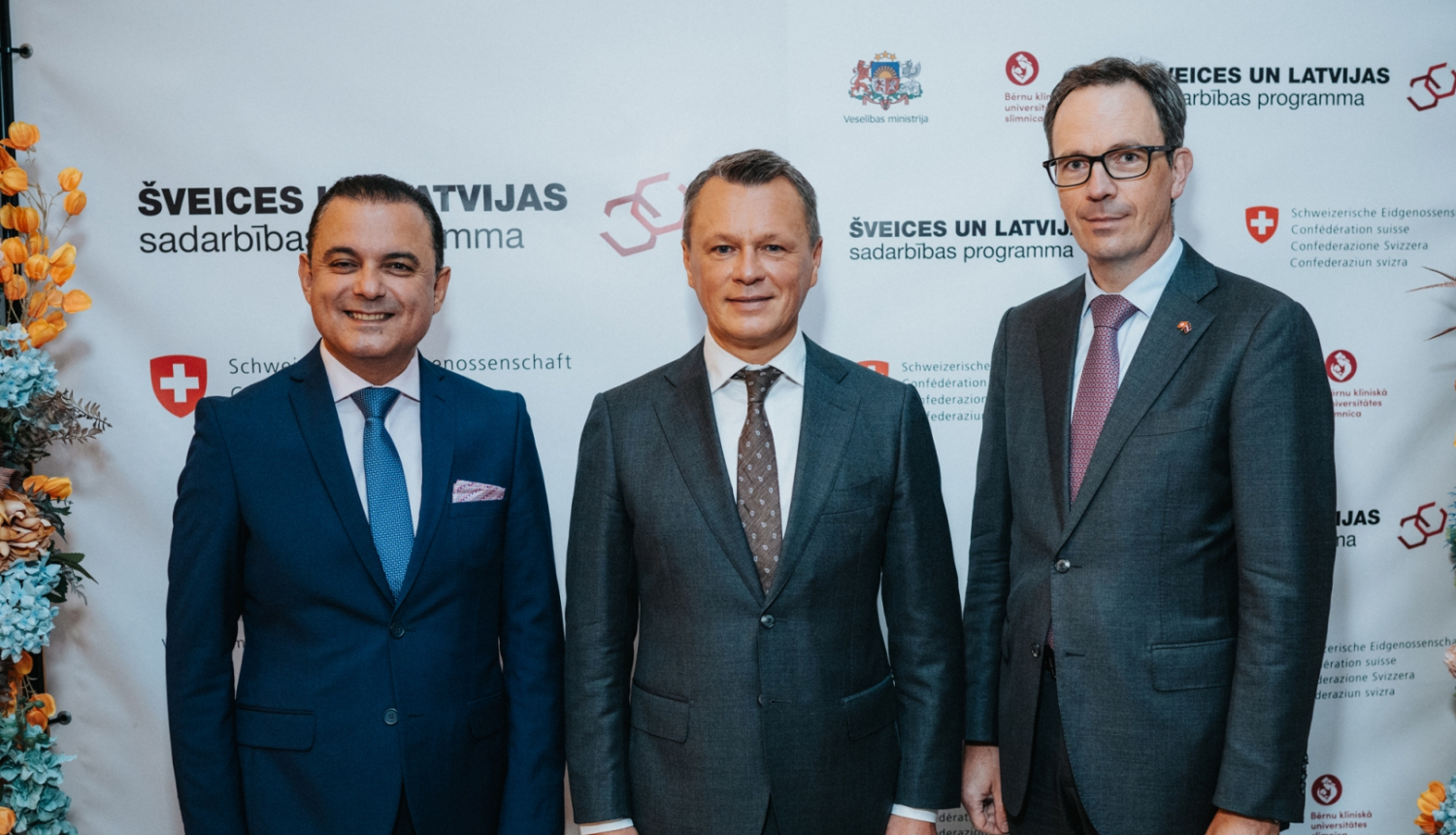 Hosams Abu Meri, Valts Ābols, Šveices vēstnieks Latvijā 