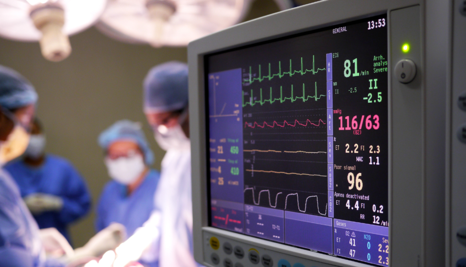 Operācija slimnīcā