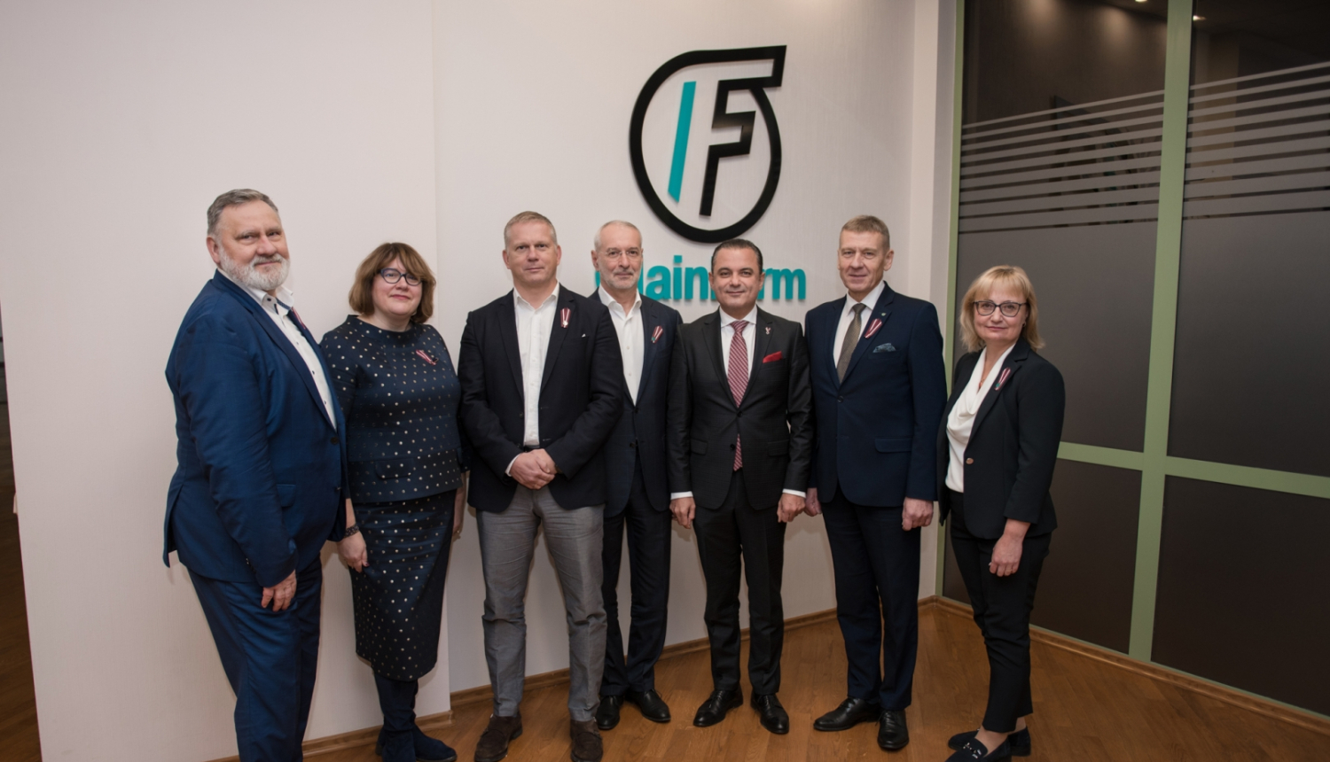 Veselības ministrs apmeklē "Olainfarm"