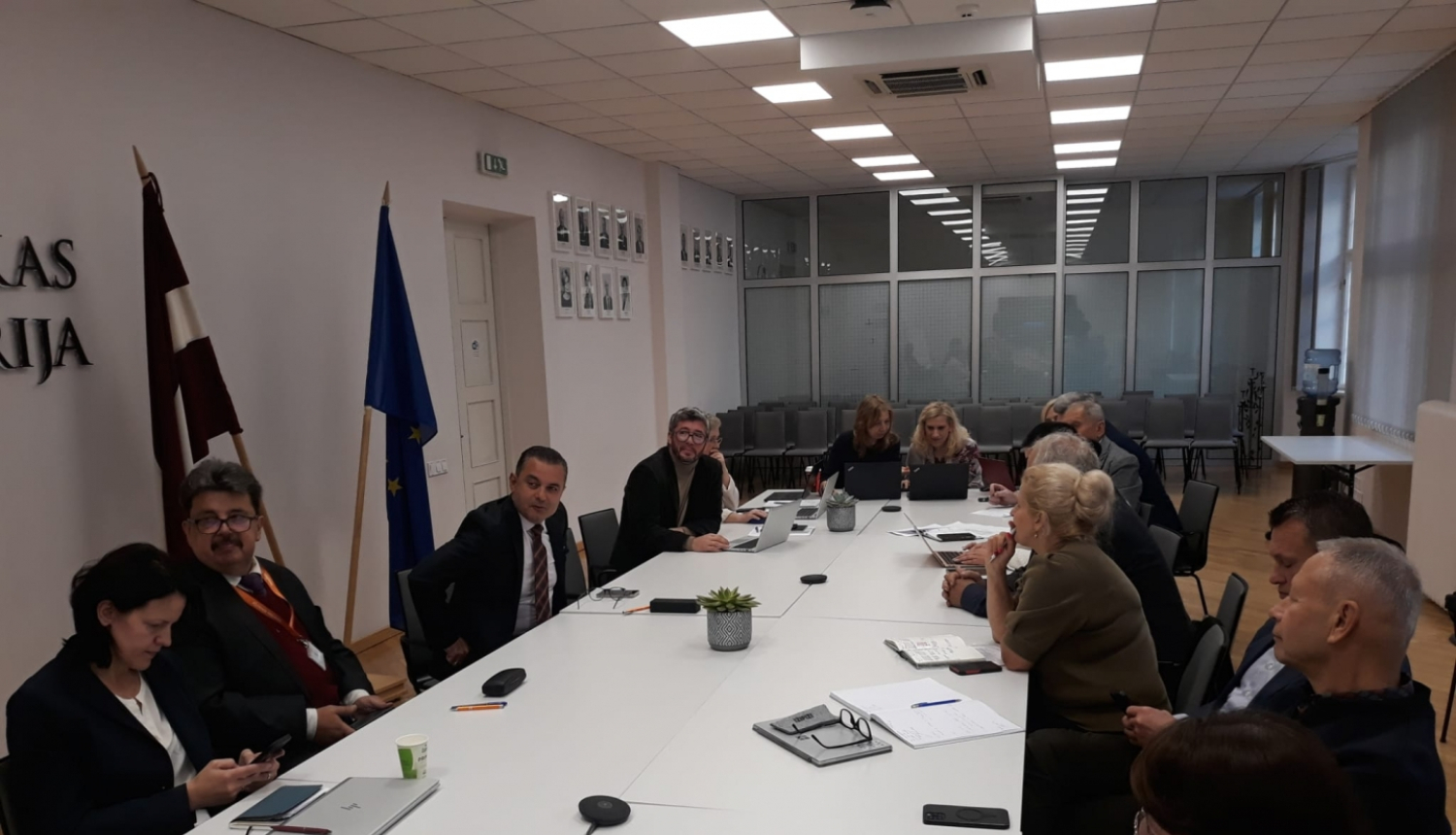 Veselības ministrs Hosams Abu Meri tiekas ar Veselības nozares Stratēģisko padomi