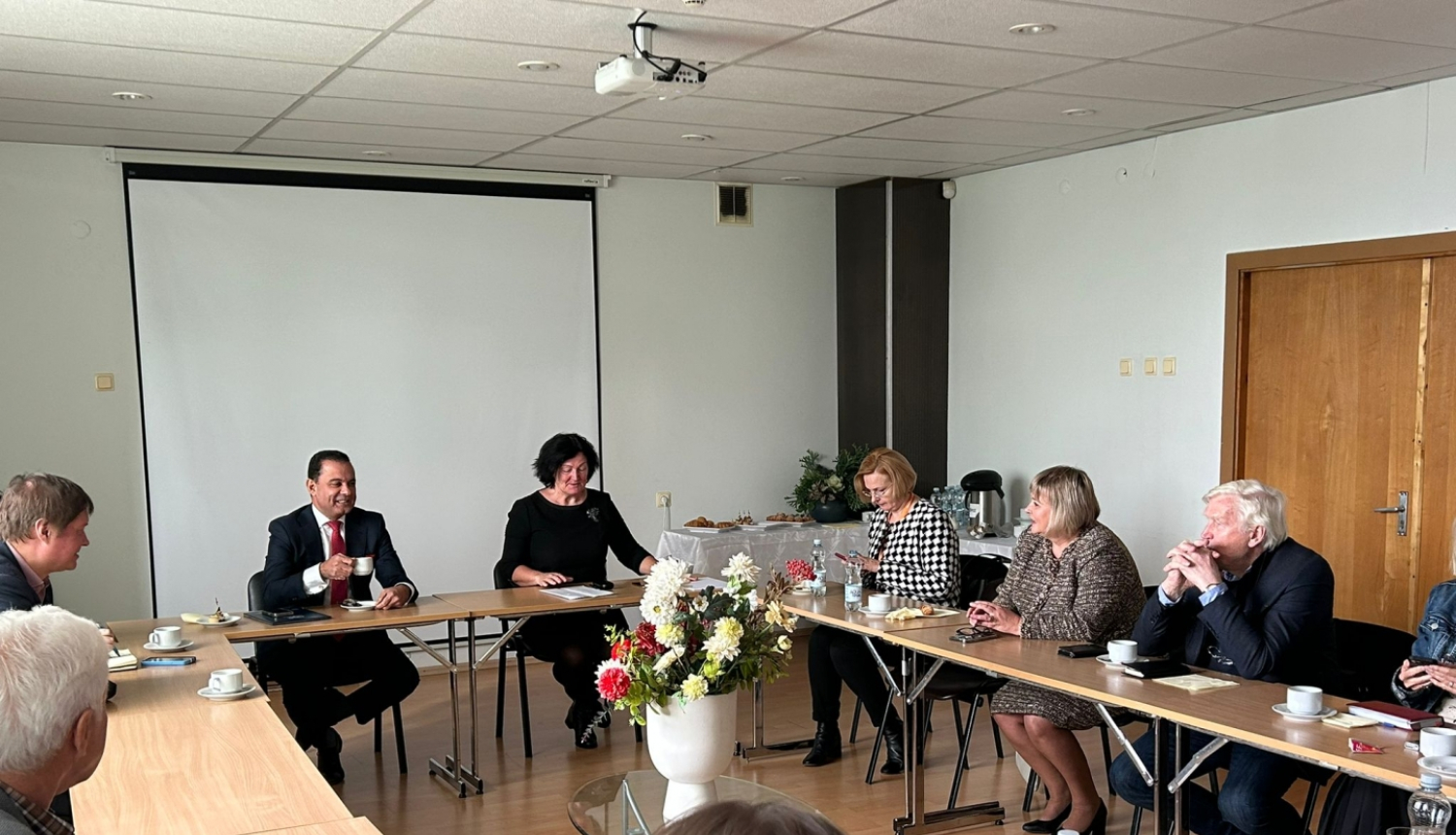 Veselības ministrs Hosams Abu Meri tiekas ar Veselības aprūpes darba devēju asociāciju