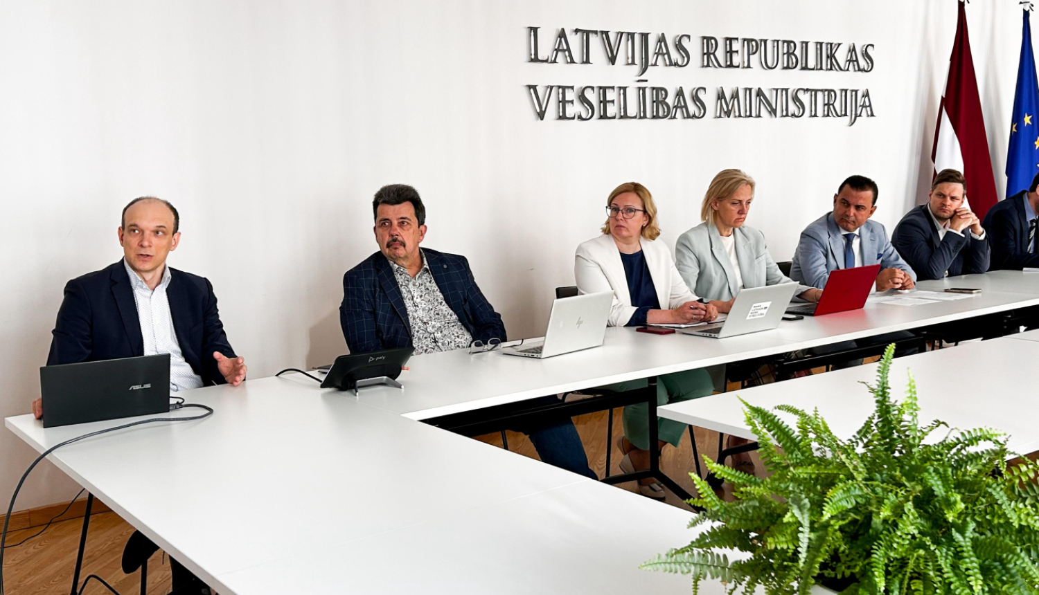 Hosams Abu Meri ar Latvijas Ķirurgu asociāciju pārrunā ķirurģijas attīstības jautājumus