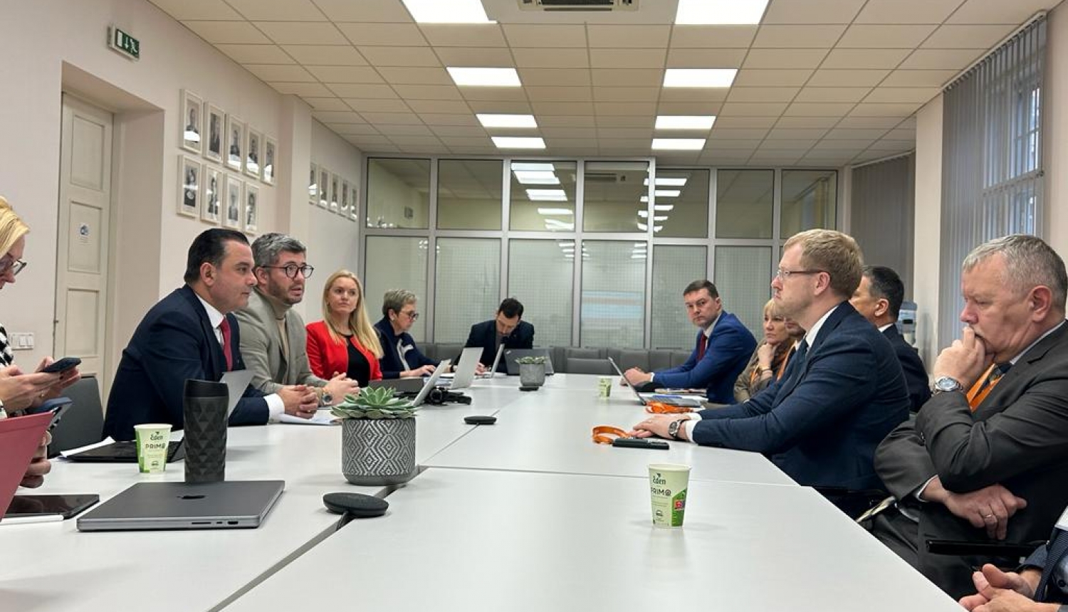 Pārrunā valsts iesaisti Daugavpils Reģionālās slimnīcas darbības nepārtrauktības nodrošināšanā